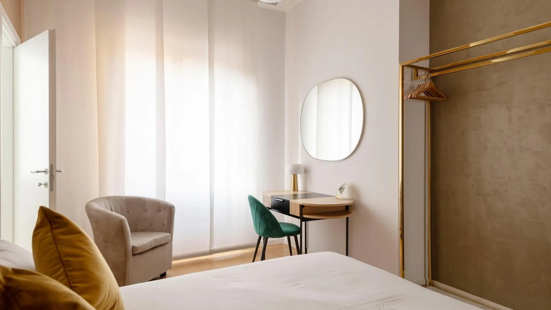 Heart Milan Apartments Duomo District 0*,  Италия