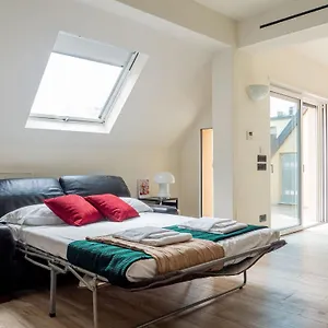  Apartamento The Rent - Attic With Terrace In Downtown