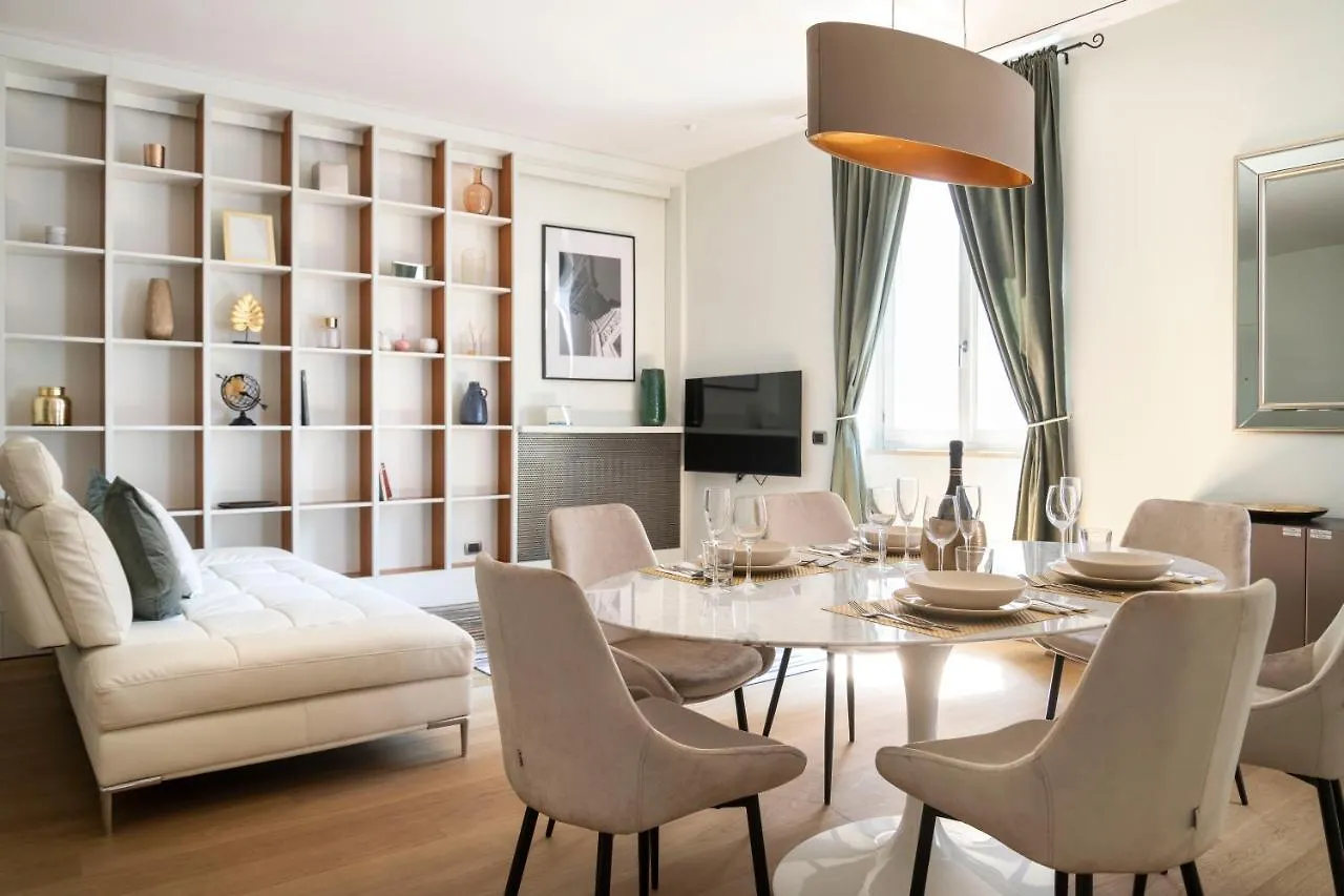 Heart Milan Apartments Duomo District