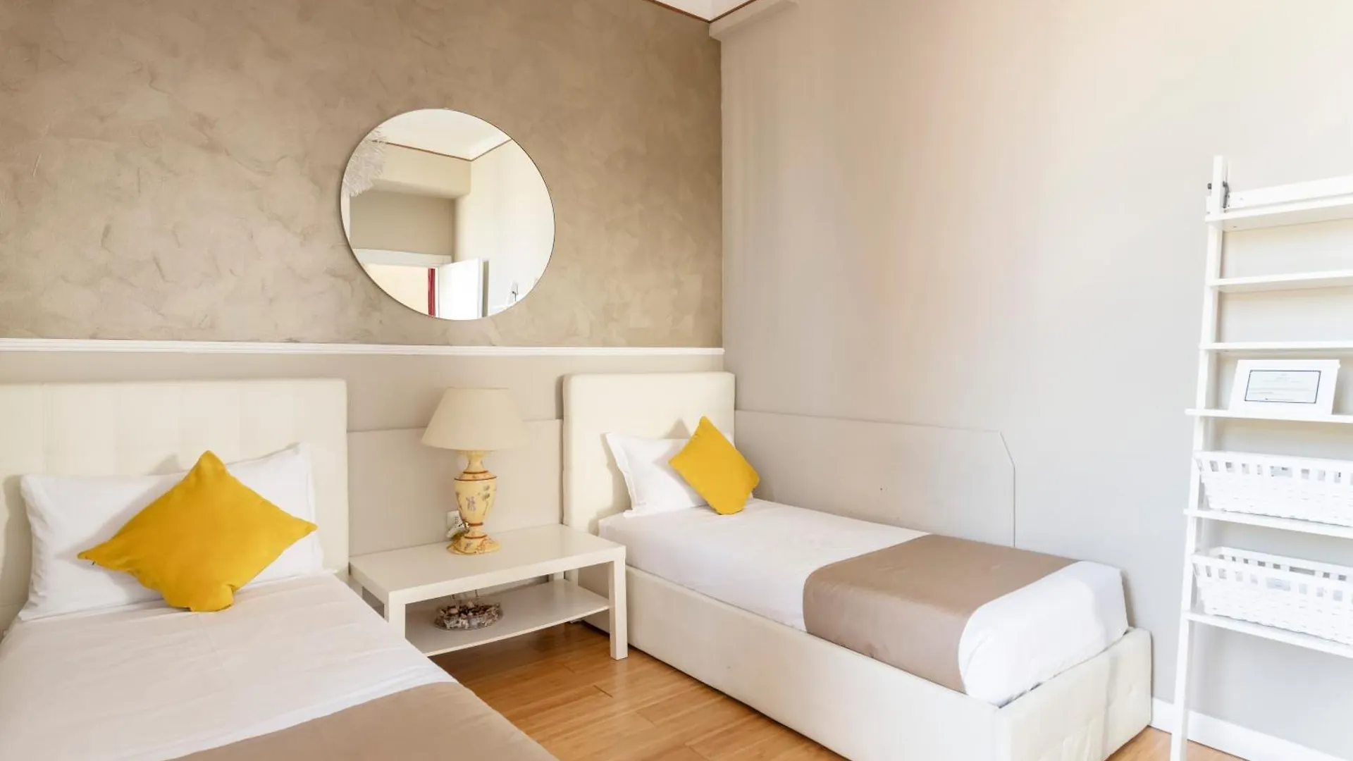 Heart Milan Apartments Duomo District איטליה